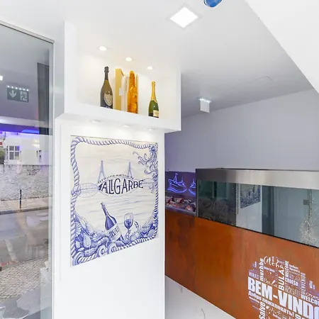 Holiday Home Albufeira Near Beaches & Pool * البوفيرا