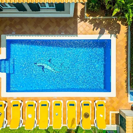 Holiday Home Albufeira Near Beaches & Pool فيلة
