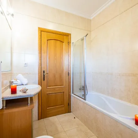 וילה Holiday Home Albufeira Near Beaches & Pool *