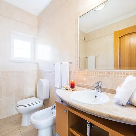 Holiday Home Albufeira Near Beaches & Pool