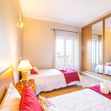 Holiday Home Albufeira Near Beaches & Pool Villa *