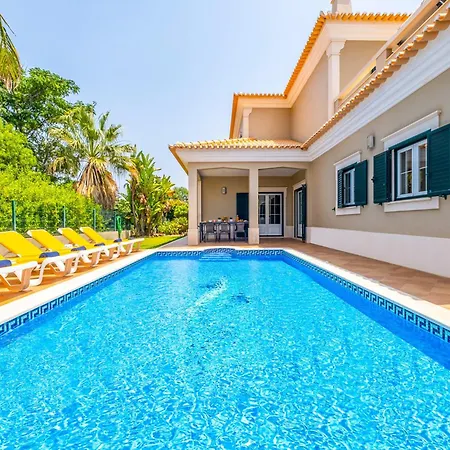 Holiday Home Albufeira Near Beaches & Pool Villa *