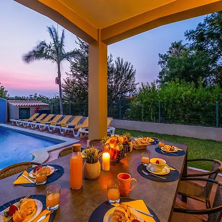 Holiday Home Albufeira Near Beaches & Pool